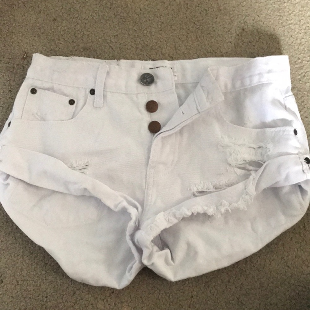 One teaspoon (free people) white shorts sz 25